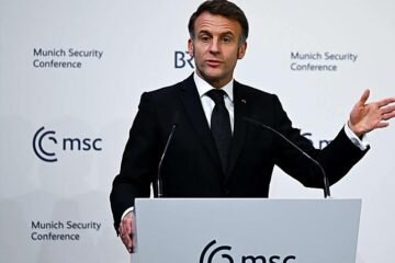 Macron llama a la calma tras la muerte de un joven ultranacionalista en un altercado en Lyon