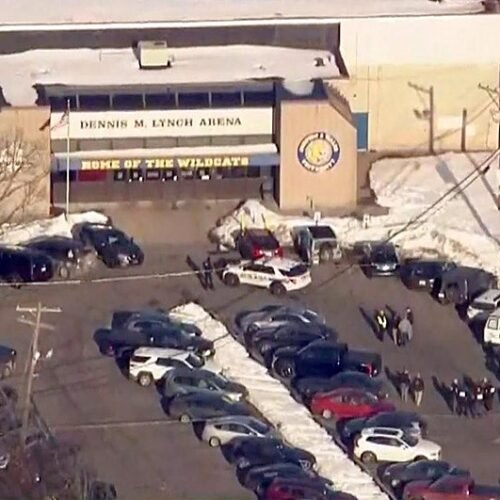 Al menos dos muertos en un tiroteo durante un partido de hockey en EE.UU.