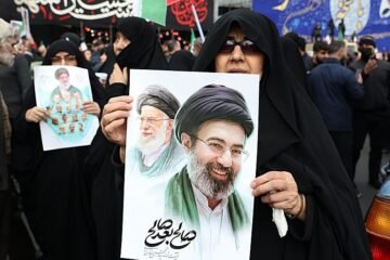 Estados Unidos afirma que el nuevo líder supremo iraní está herido y «probablemente desfigurado» tras los ataques