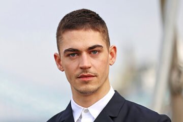 Hero Fiennes Tiffin, un Sherlock Holmes con respaldo familiar: «Estoy totalmente de acuerdo con quien diga que soy  fruto del nepotismo y el privilegio»