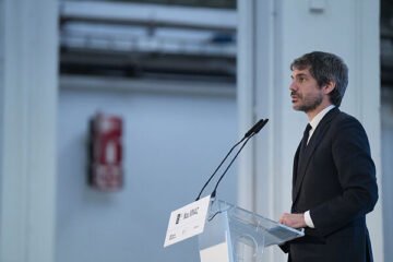 Urtasun cede ante los sindicatos y paraliza su fórmula para reformar el Inaem