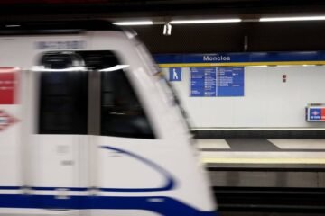La línea 3 de Metro cierra hasta el domingo entre Moncloa y Sol por una incidencia en la vía en Plaza de España