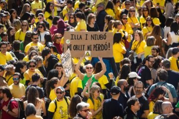 Salvador Illa no descarta dar “más pasos” para resolver el conflicto con los profesores