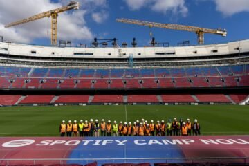 El Camp Nou obtiene la licencia para albergar partidos con 62.000 espectadores