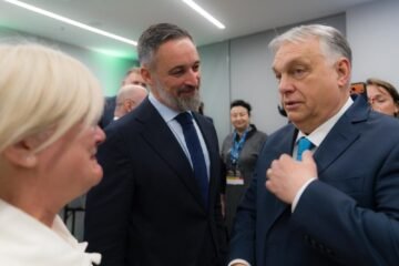 Abascal y la ultraderecha mundial arropan a Orbán en Budapest ante sus elecciones más difíciles