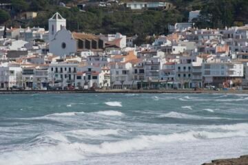 El vendaval azota el norte de Cataluña, con rachas de hasta 168 kilómetros en Portbou