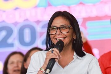 Estados Unidos y Venezuela restablecen relaciones diplomáticas