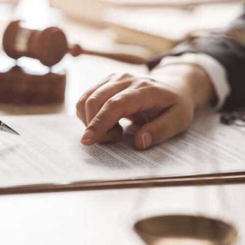 Los abogados españoles coinciden: si tus padres te nombran propietario y fallecen, el impuesto de sucesiones es 0