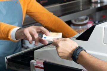 EEUU cambia las normas: todos los comercios y restaurantes están obligados a aceptar pagos en efectivo en esta ciudad