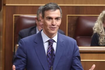 España cambia las reglas y, a partir de abril, los funcionarios de Estado trabajarán 2 horas y media menos en su jornada