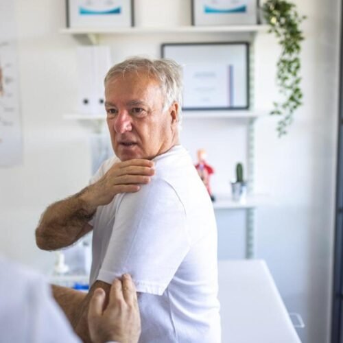 Quirófano, prótesis y alta médica, ¿cómo lograrlo todo el mismo día?