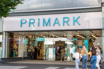 Ni sillas incómodas ni sofás muy caros: la solución más barata y con almacenamiento aterriza en Primark por 18 euros
