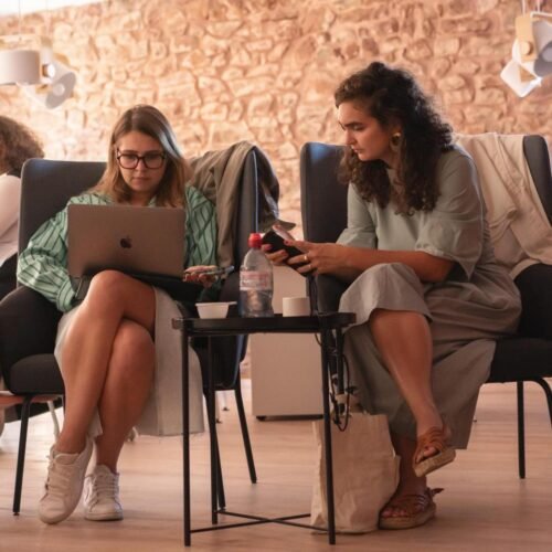 La revolución silenciosa que llama a 40 jóvenes a reinventar el éxito en dos pueblos de la Sierra de la Demanda