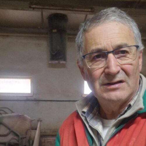 Lorenzo, ganadero: «Una explotación puede ganar 31.500 euros al año con el estiércol y el purín por la guerra de Irán»