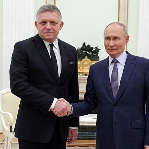 Los bálticos cierran su espacio aéreo al primer ministro eslovaco para volar a Rusia