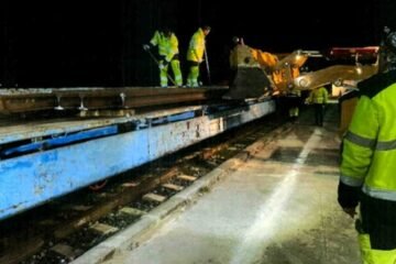 La sustitución de carriles tras el siniestro en Adamuz generó controversia entre responsables de Adif