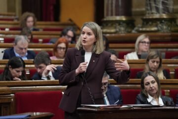 Cataluña impulsa un nuevo plan para reducir el abandono escolar y la desocupación del pueblo gitano