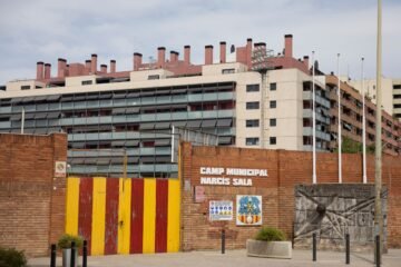 El ascenso del Sant Andreu reabre el conflicto por el césped del estadio Narcís Sala
