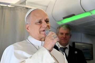 El Papa responde a Trump: «No tengo intención de entrar en un debate con él»