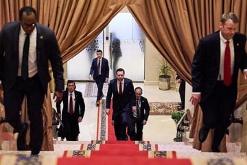 J. D. Vance regresa a Pakistán con su futuro como sucesor de Trump en juego