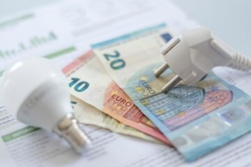 Los expertos coinciden: el precio de la luz subirá un 30% este verano aunque EEUU e Irán alcancen un acuerdo