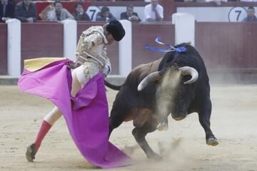 Oreja para Talavante y Borja Jiménez en tarde desangelada en Valladolid