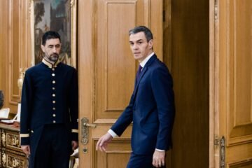 La imputación de Zapatero revienta el plan de Sánchez para salir del agujero de las andaluzas
