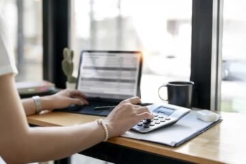 Los hijos podrán deducirse más de 500 euros por cuidar de sus padres mayores de 65 años, según la Ley