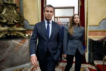Feijóo y el dilema de la moción de censura: atreverse a perder o esperar para ganar por desgaste