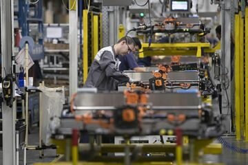 Bancos y empresas entran en modo cautela con el crédito por miedo a los efectos de la guerra de Irán
