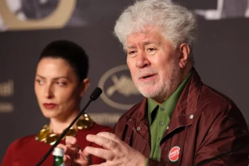 Almodóvar llama a Trump «monstruo» y pide que Europa no se someta a sus «delirios»