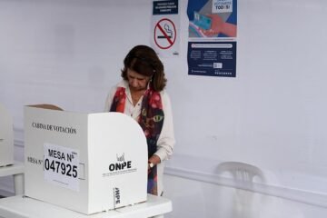 Sánchez supera a Fujimori con el 94% de los votos escrutados