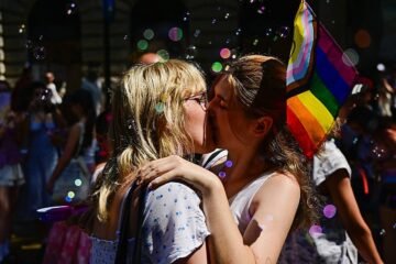 Budapest vuelve a celebrar el Orgullo tras la caída de Orbán