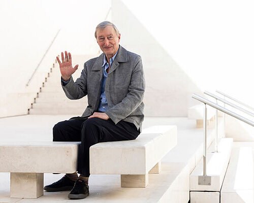 Julian Barnes, novelista adelantado a su tiempo, gana el Premio Princesa de Asturias de las Letras