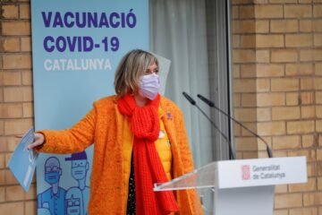 La cúpula de Salud durante la pandemia, a juicio por el retraso en vacunar a policías