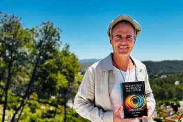 Marc Jasiel presenta “Viaje arcoíris al corazón del cáncer”, una obra que transforma la enfermedad en un camino de consciencia y sanación