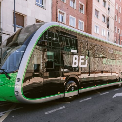 El calvario de un alcalde que ha acabado siendo uno de los mayores éxitos del transporte público en Euskadi