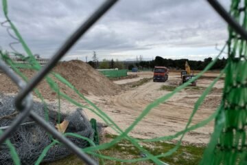 Los vecinos de Montecarmelo se indignan por el recurso del Ayuntamiento contra la paralización del cantón: “Es un desprecio a la justicia”