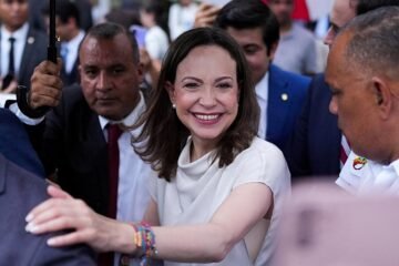 Crece la presión para que María Corina vuelva a Venezuela ante las reservas en Washington