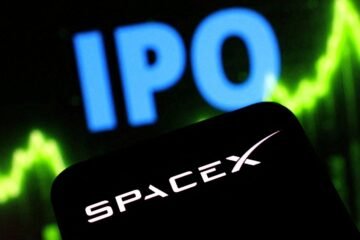 La salida a Bolsa de SpaceX, abierta al pequeño inversor en España: qué bancos la ofrecen y qué piensan los analistas