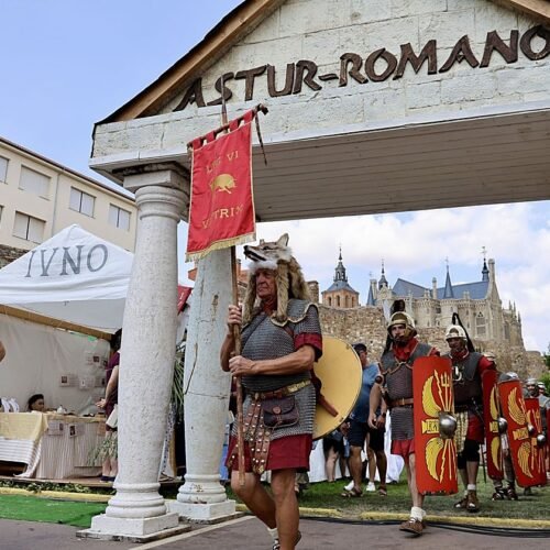 Astorga vuelve a vivir entre ‘Astures y Romanos’