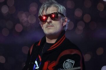 Hallan muerto a los 50 años a DJ Kavinsky, autor del hit ‘Nightcall’ de la película ‘Drive’