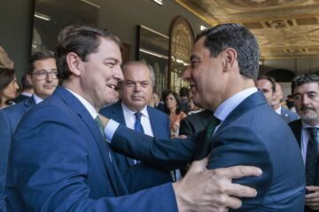 Mañueco celebra la toma de posesión de Moreno: «Andalucía ha vuelto a elegir estabilidad, cercanía y buena gestión»