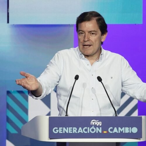 Mañueco pide a Feijóo que «devuelva la igualdad a los españoles» cuando sea presidente del Gobierno