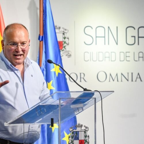 Tellado anuncia 70 leyes para la «reconstrucción nacional» si el PP llega al Gobierno: «Hay que sacar al país del pozo»