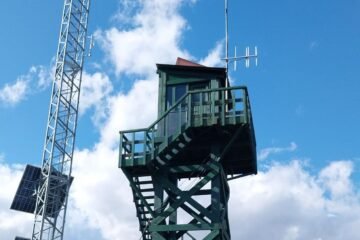 Torres de vigilancia o cámaras y drones: la polémica que enfrenta a Junta y bomberos forestales