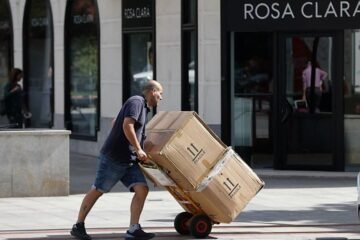 Los expertos laborales vinculan el ‘boom’ de las bajas a la prohibición del despido por ausencias impulsado por Díaz