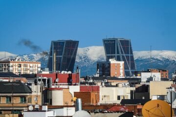 El Tribunal Supremo sentencia que cortar la luz y el agua a un okupa no es un delito de coacciones