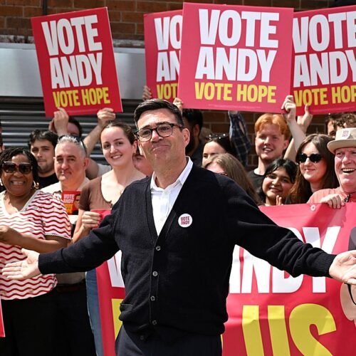 El Partido Laborista abre el proceso para elegir a Andy Burnham como sustituto del primer ministro británico