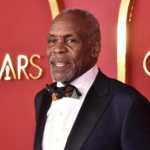 Danny Glover, el mítico Roger Murtaugh de Arma Letal, revela que tiene Alzheimer: «La vida sigue»